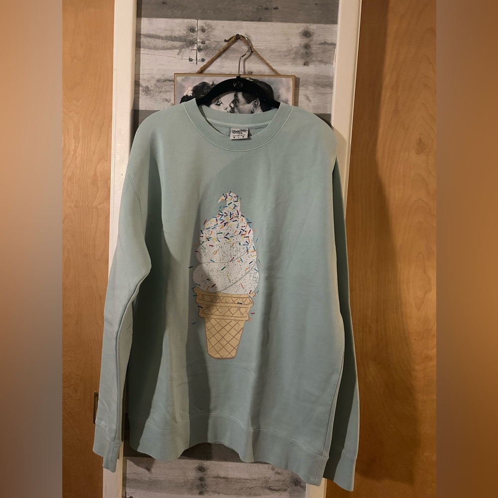 Living Fully sweatshirt